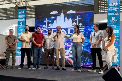 Cidade Expo Inovadora é aberta em Marataízes com presença maciça de estudantes