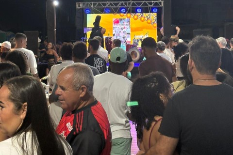 Festa da Lagosta atrai grande público no Pontal e destaca cultura, música e gastronomia de Marataízes